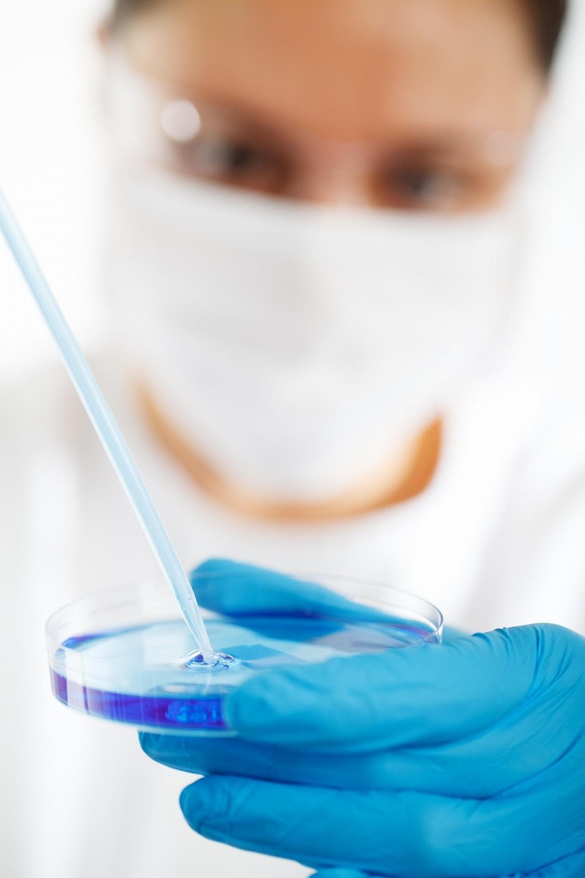 Scientist working in a biology research laboratory